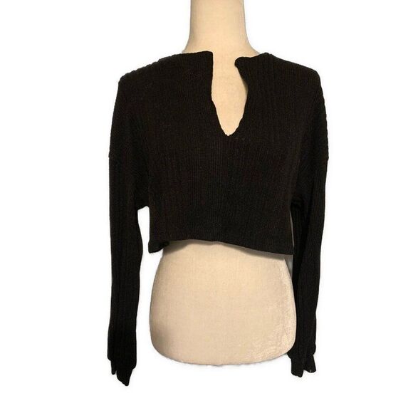 SHEIN Womens Solid Black Ribbed Crop V Neck Long Sleeve Sweater Top Medium - Picture 1 of 4